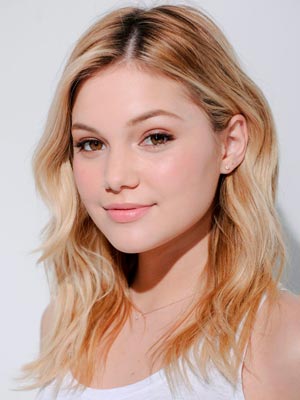 Оливия Холт
Olivia Holt