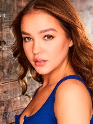 Сэди Стэнли
Sadie Stanley